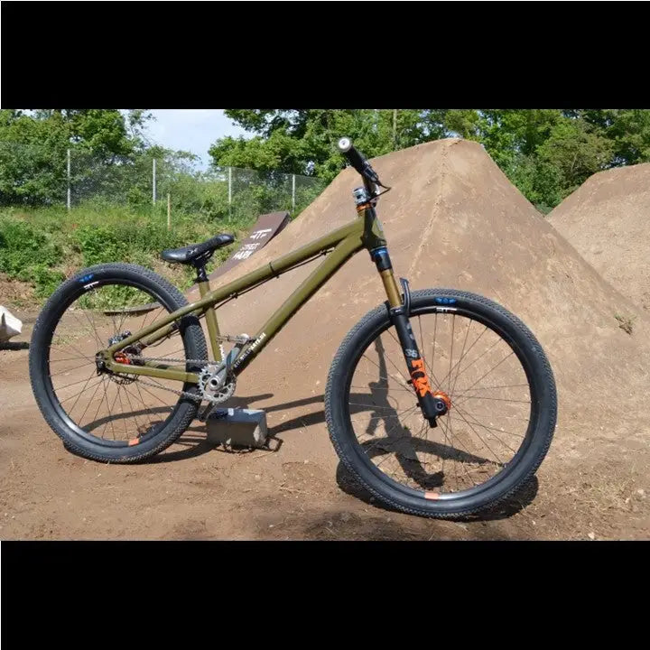 XCV - Street/Dirt Reifen - VEE Tire Co